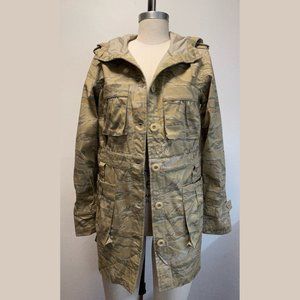 Stussy Girls Strapped Parka NWOT – Desert Camo Size M